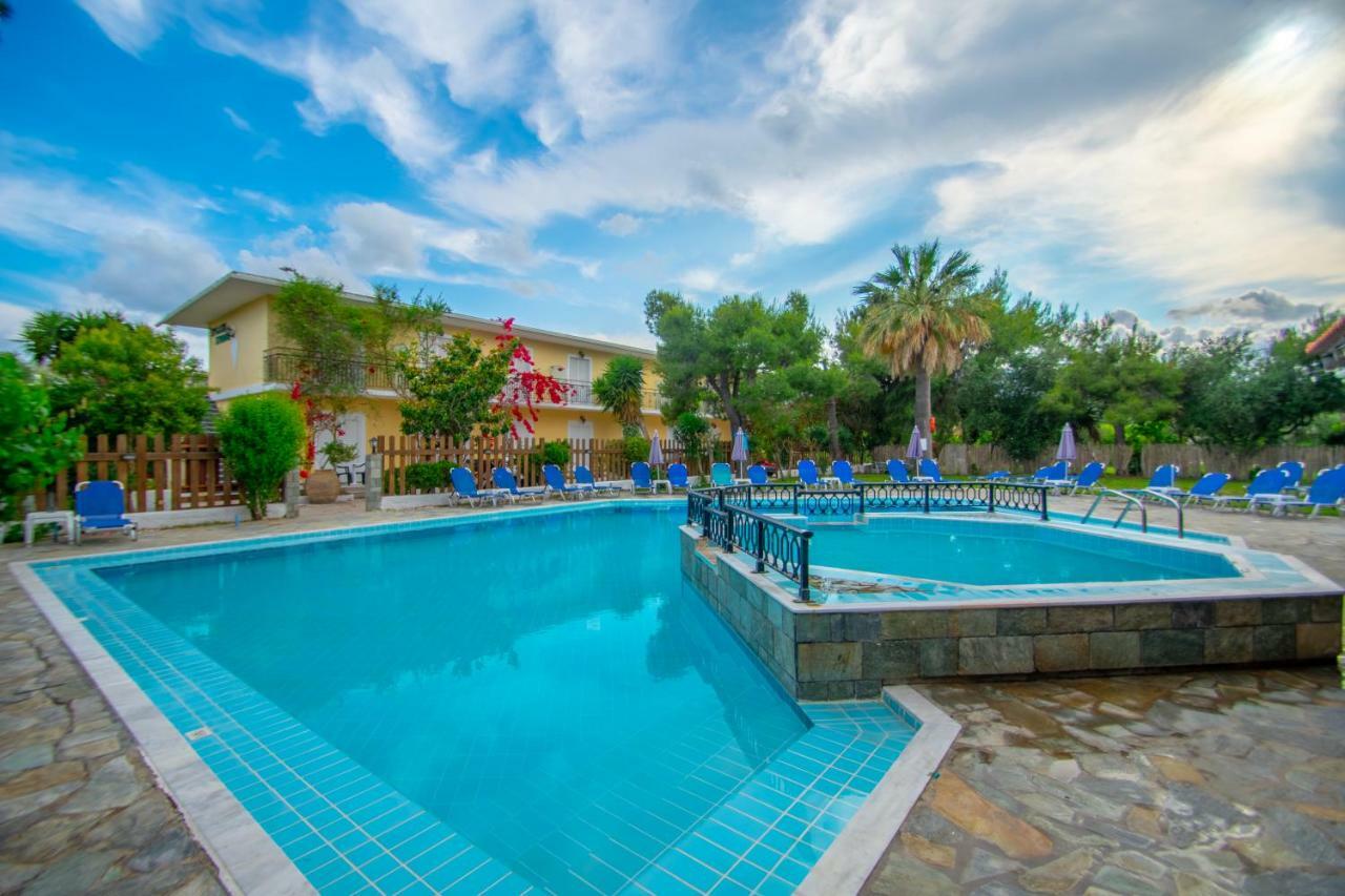 Splash Pool Bar Лаганас Екстер'єр фото