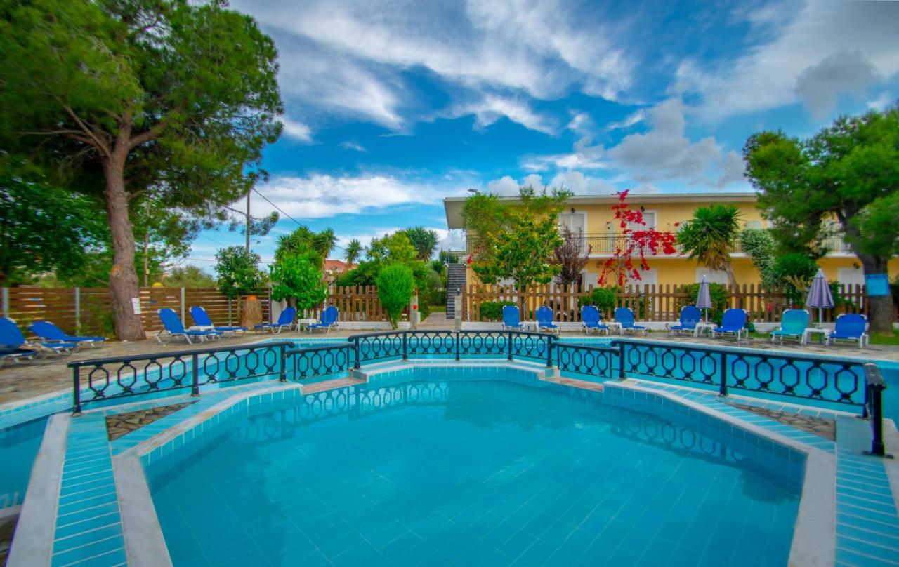 Splash Pool Bar Лаганас Екстер'єр фото